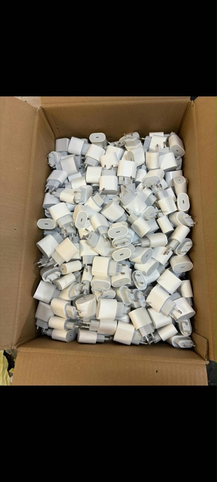 200 original Apple 20W chargers with original Apple cables, Adapter, Zo goed als nieuw, Apple, Apple