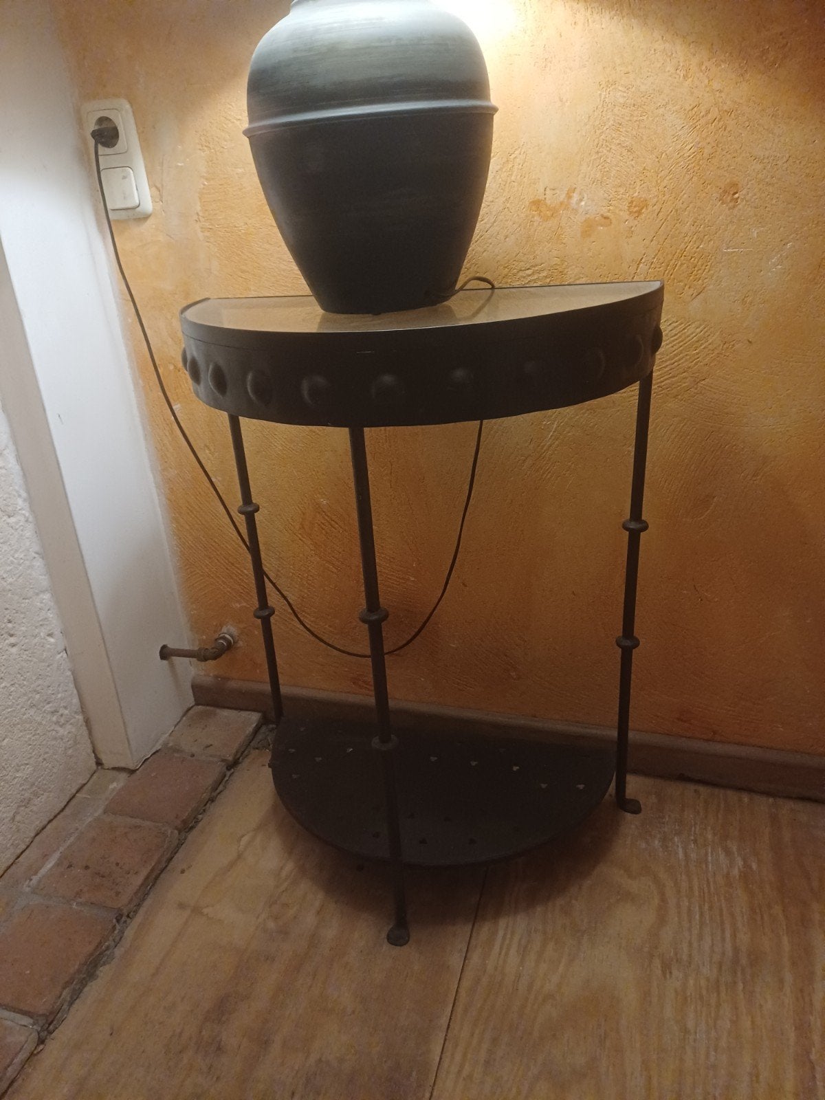 Wandtafel, Ophalen, Metaal