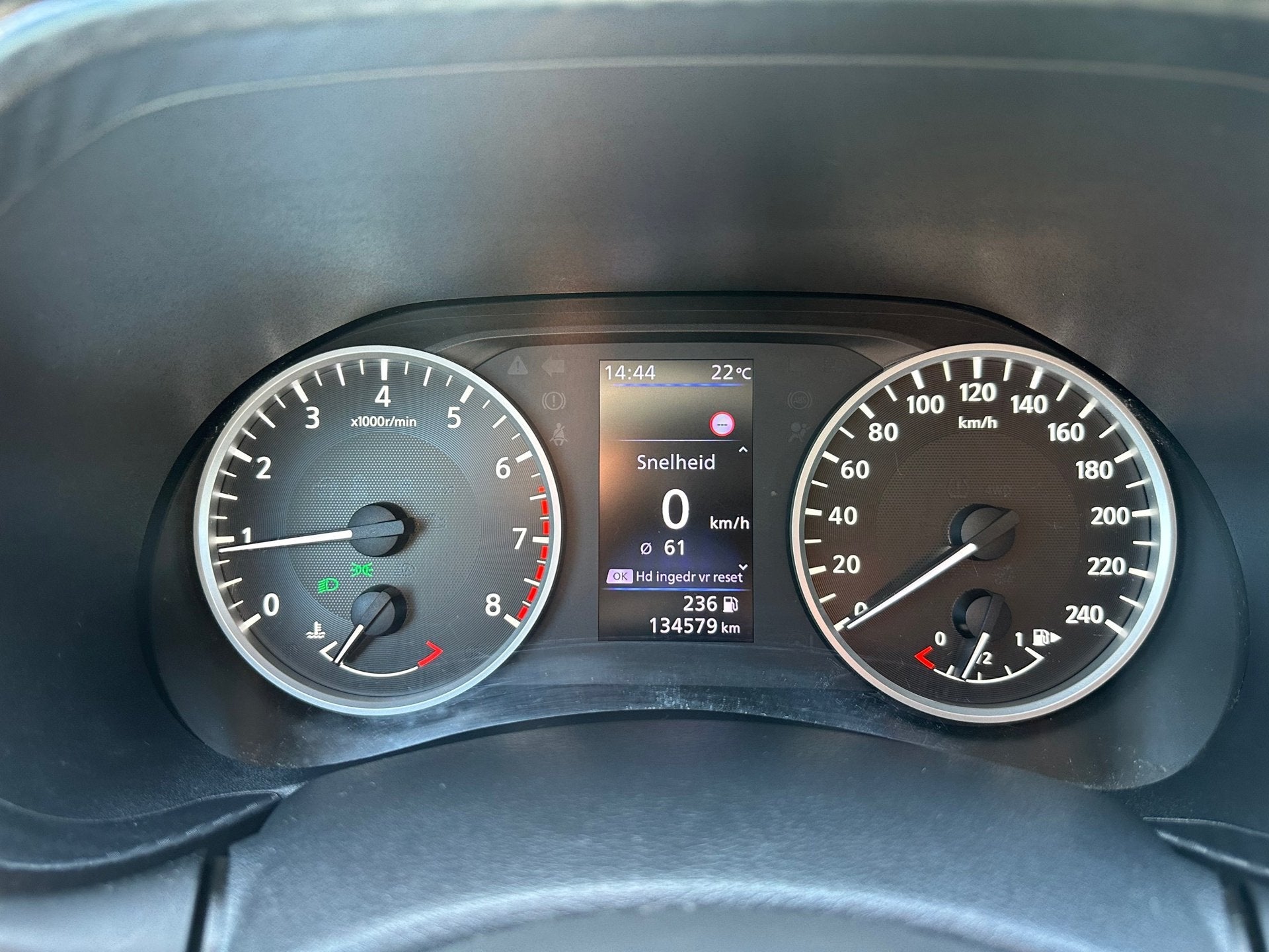 Foto 9 van Nissan Juke 1.0 DIG-T Acenta , carplay , camera