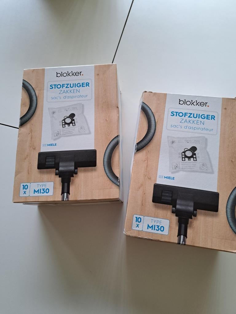 Nieuwe stofzuigerzakken voor Miele type MI 30 18 stuks, Ophalen of Verzenden, Nieuw