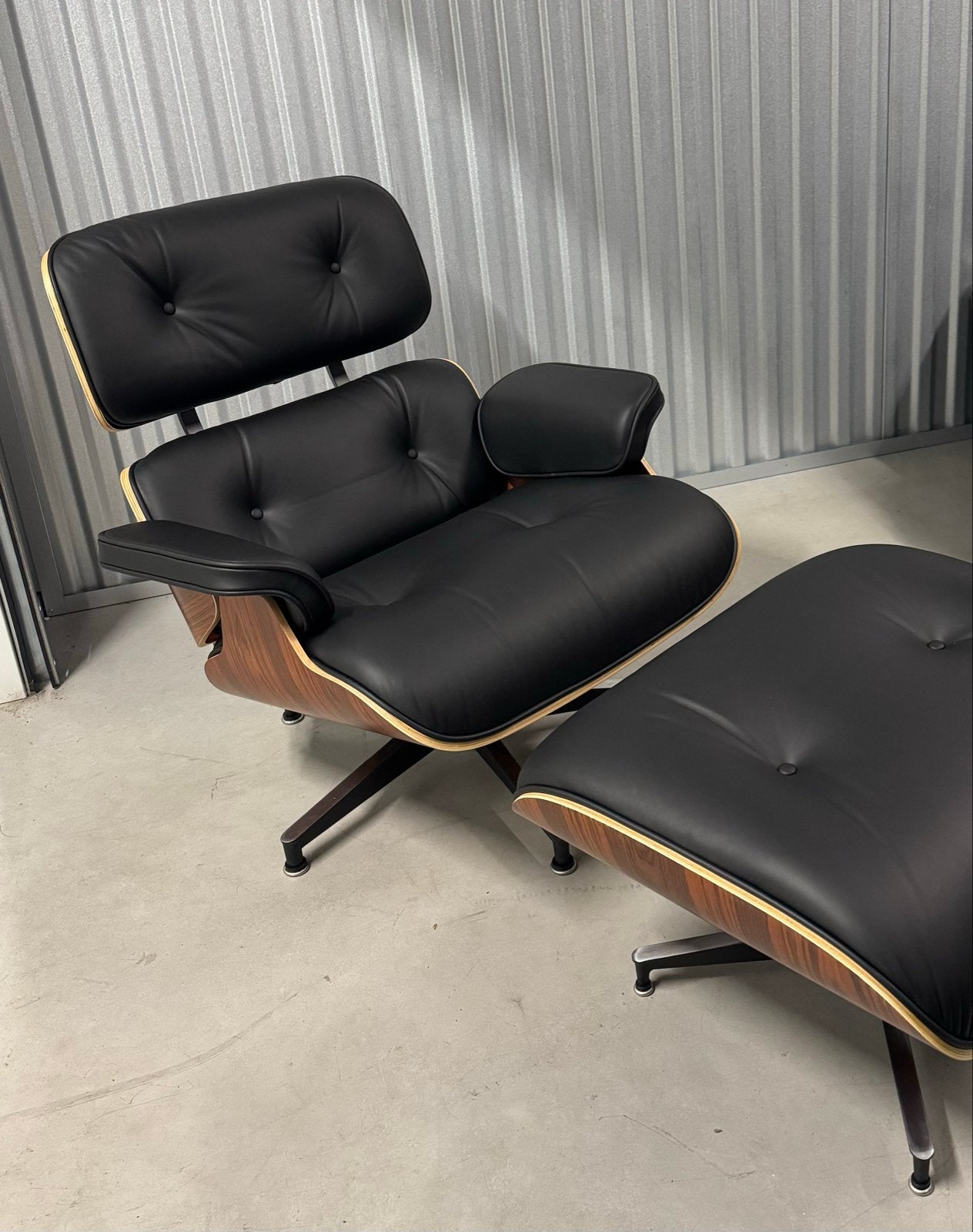 Herman Miller Eames Lounge Chair Palissander Leer Nieuw, Huis en Inrichting, Fauteuils, Ophalen, Nieuw, Hout, 75 tot 100 cm
