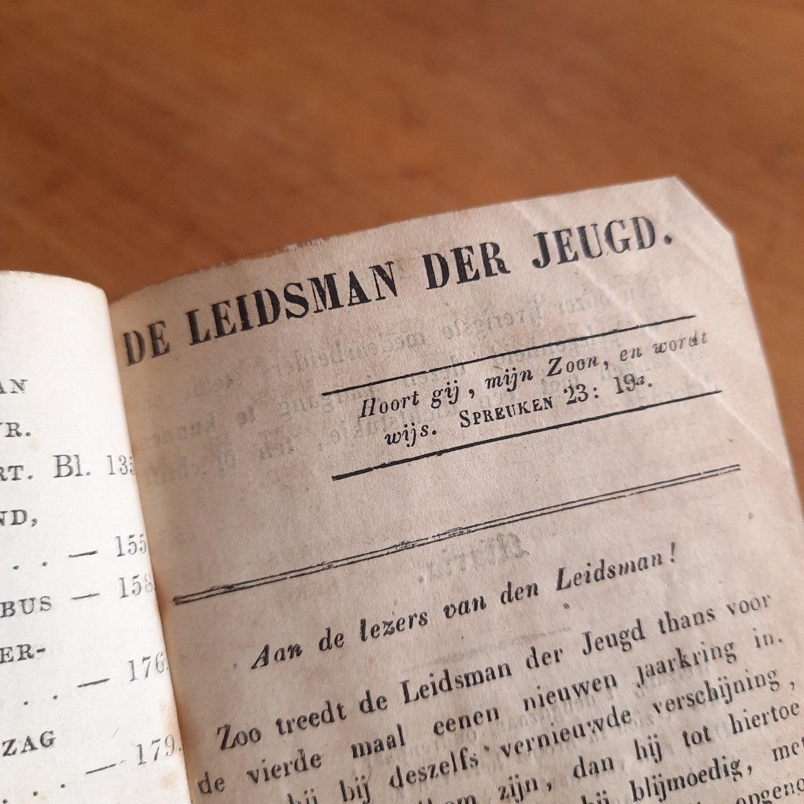 Antiek Rooms Katholiek Boekje Leidsman der Jeugd met Prenten, Verzenden
