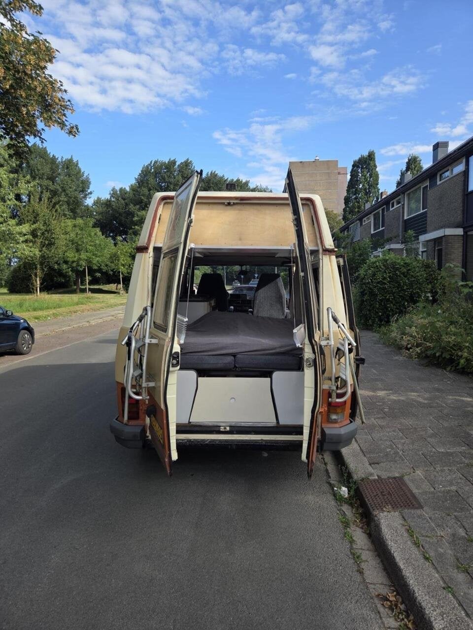 Peugeot J5 1400 280B52 KAMPEERAUTO, Retrocamper!, Caravans en Kamperen, Overige merken, Bedrijf, Diesel