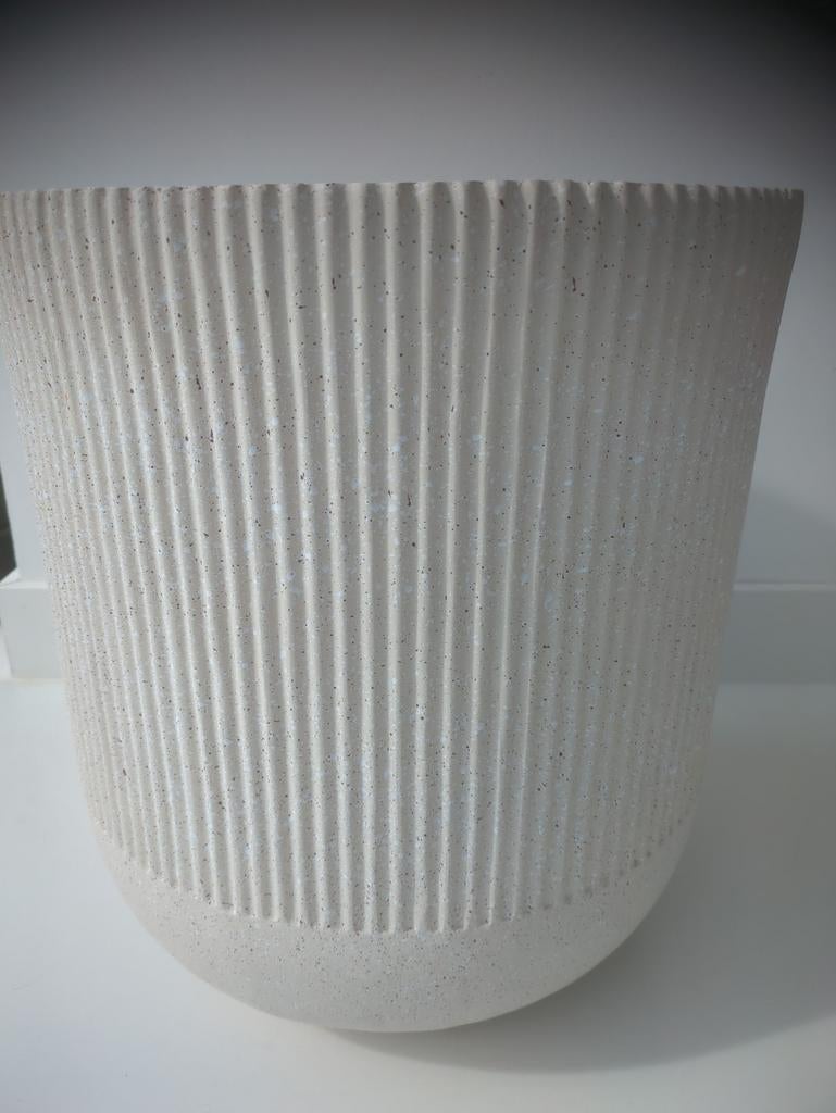 Bloempot steen ( kwamtum bekend) groot.vaste prijs..45.00, Steen, 40 cm of meer, Rond, Ophalen of Verzenden