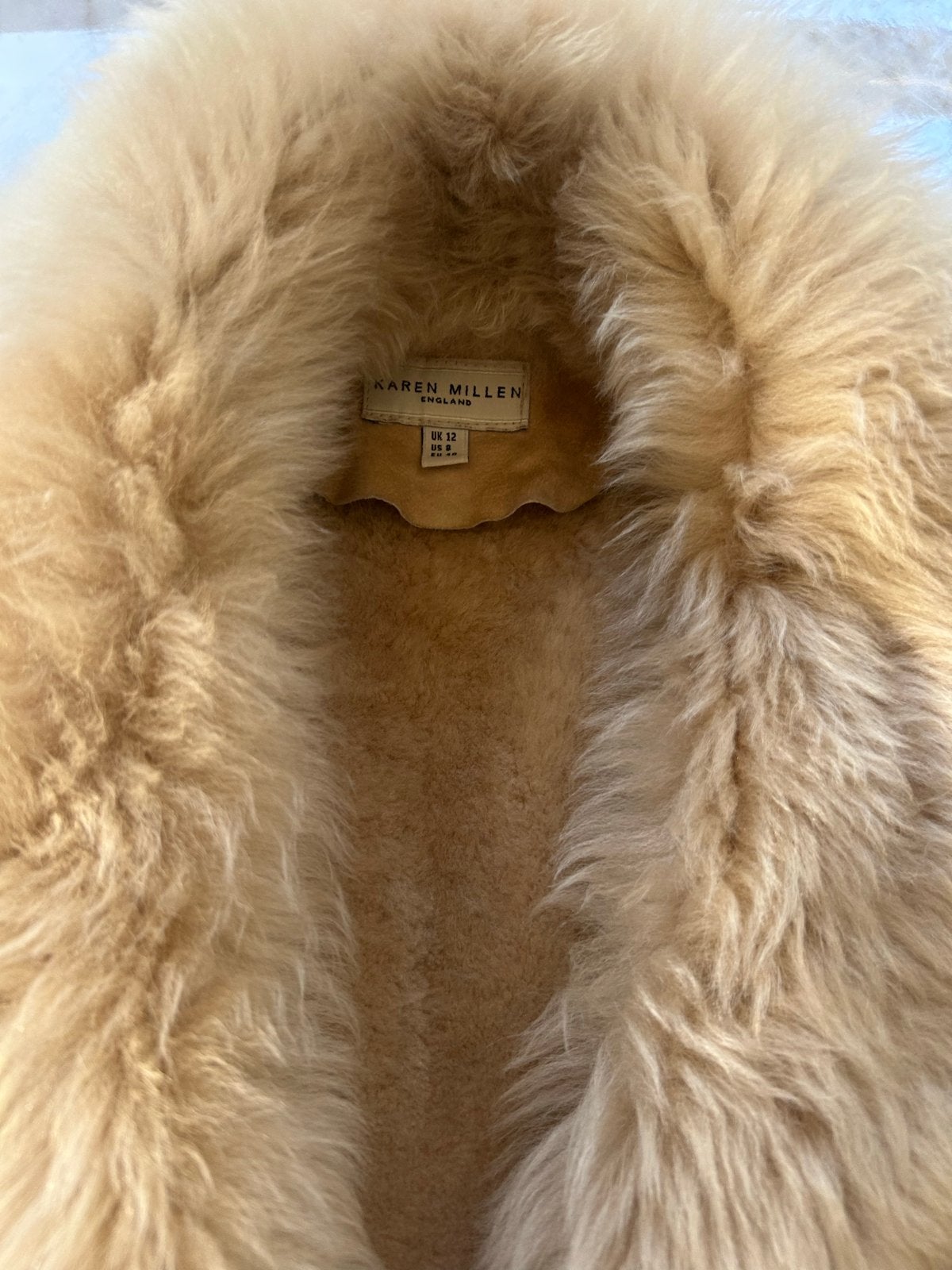 Karen Millen originele lammy coat schapen lammy, Ophalen of Verzenden, Zo goed als nieuw, Maat 38/40 (M), Beige