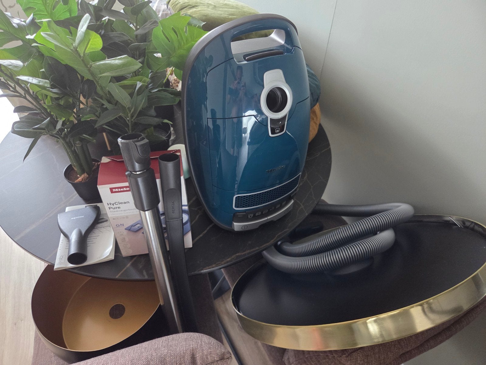 Miele Complete C3 PowerLine stofzuiger - Zo goed als nieuw, Inclusief accessoires, Zo goed als nieuw, Miele, Sledestofzuiger