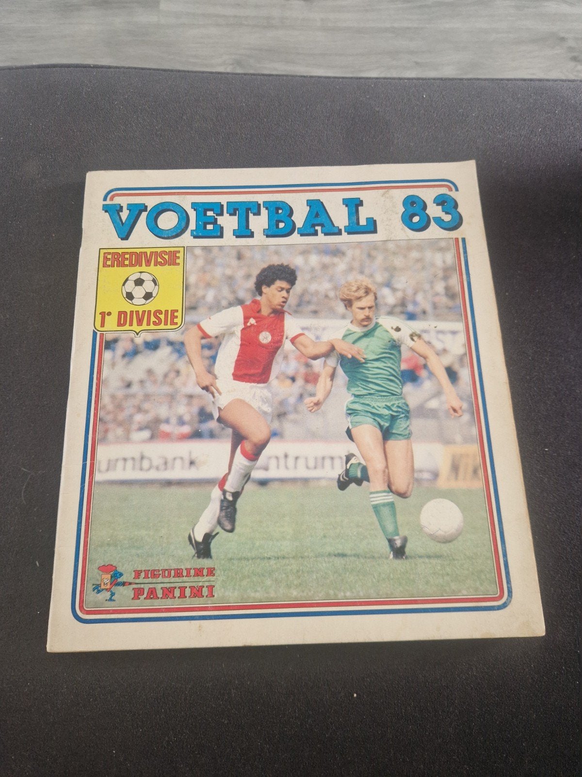 Panini Voetbal 83 Stickerboek - Compleet, Ophalen of Verzenden, Gebruikt, Overige binnenlandse clubs, Boek of Tijdschrift