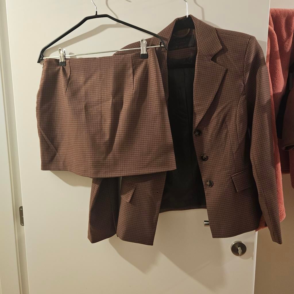 Colbert + skirt, Ophalen of Verzenden, Zo goed als nieuw, Maat 36 (S)