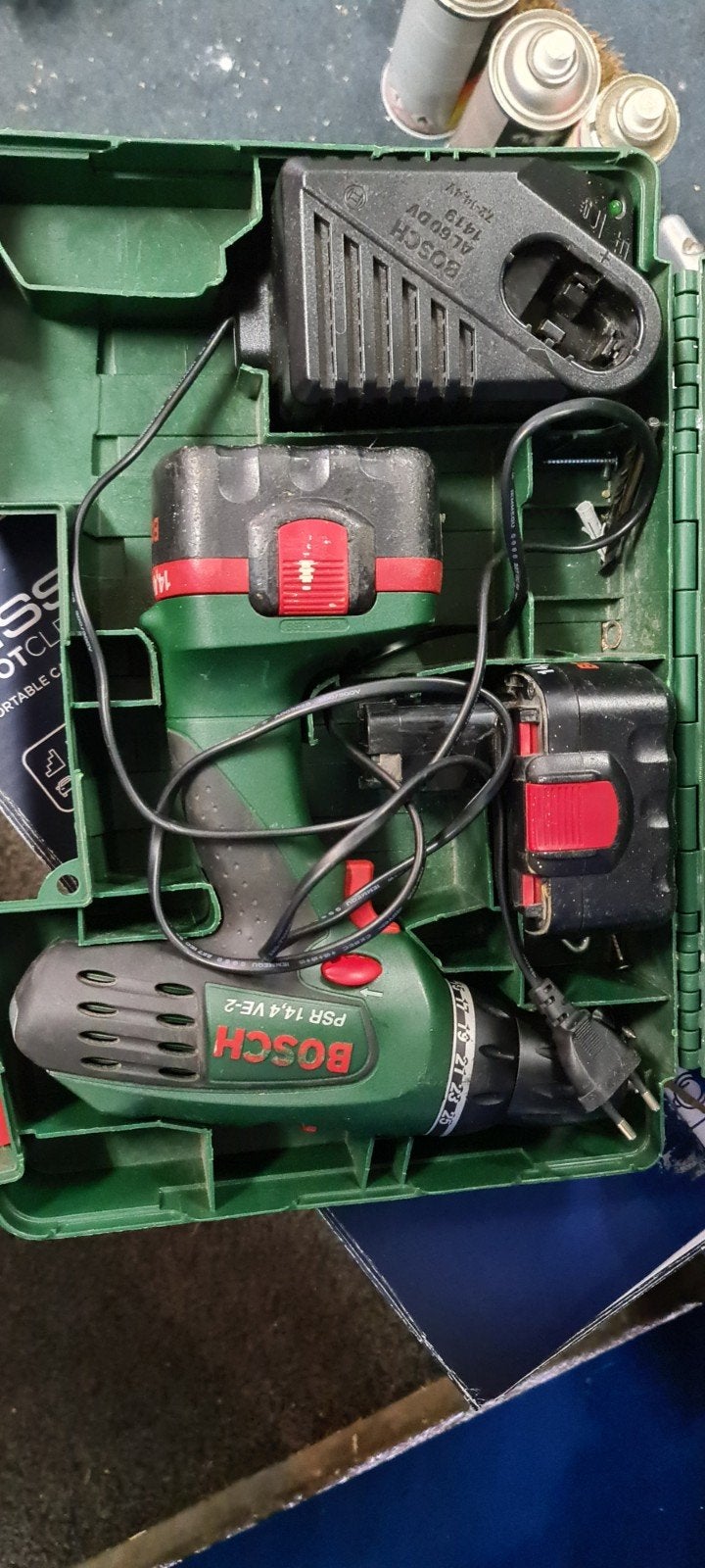 bosch accu boor machine  accu is matig maar werk nog wel, Ophalen of Verzenden, Gebruikt, Minder dan 400 watt, Boor- en Schroefmachine