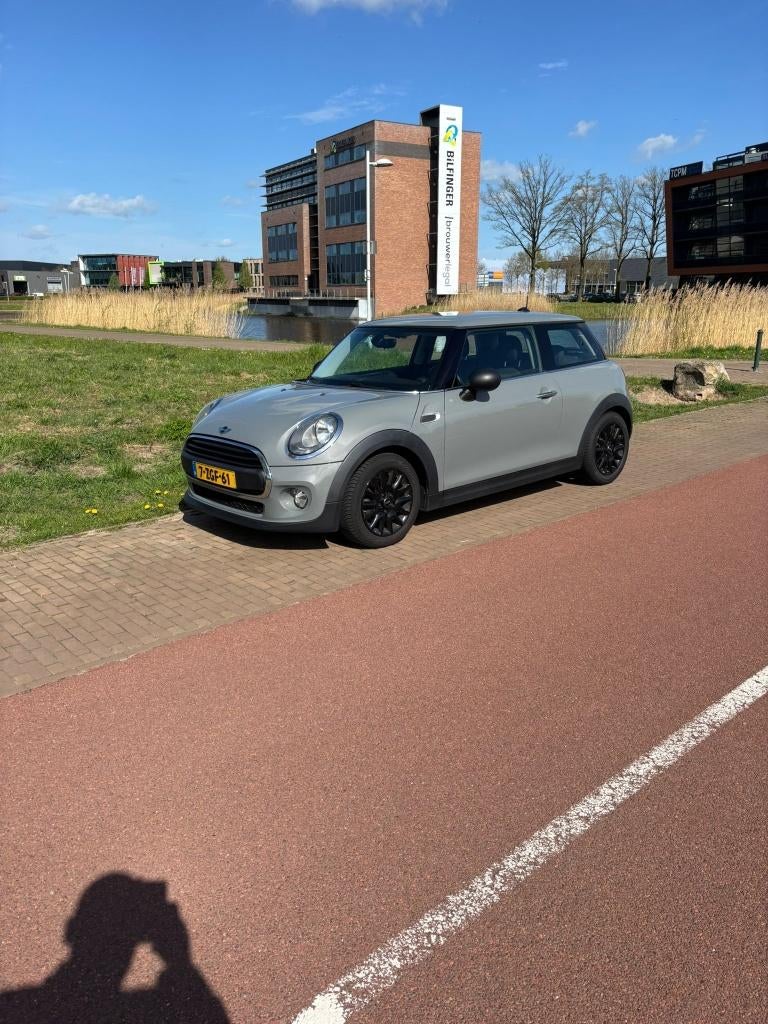 MINI One 1.2 Salt Bns. | Navigatie | Airco | Multimedia, Auto's, Voorwielaandrijving, 4 stoelen, 49 €/maand, Handgeschakeld