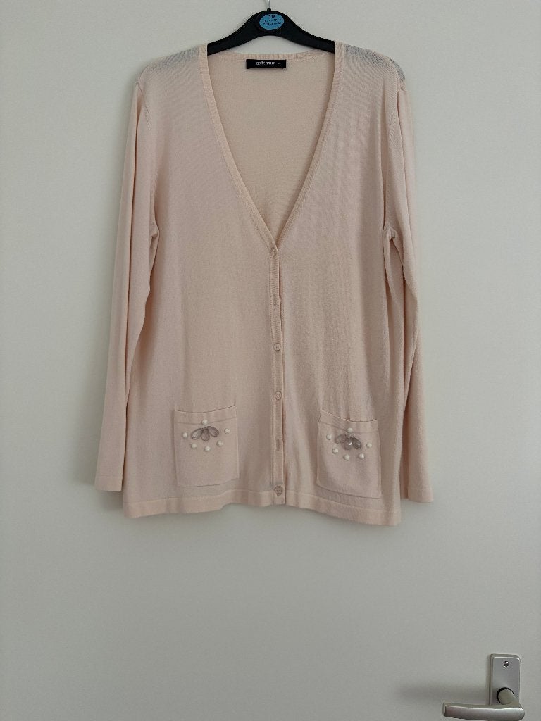 te koop:Leuke vest van Gollehaug collection maat 40, Maat 38/40 (M), Beige, Gollehaug collection, Ophalen of Verzenden