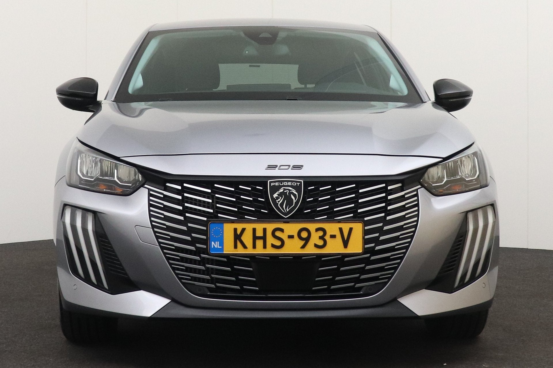 Peugeot 208 1.2T 101 PK Allure Carplay Navi 16'LMV Privacy g, Voorwielaandrijving, 101 pk, Gebruikt, Leder en Stof