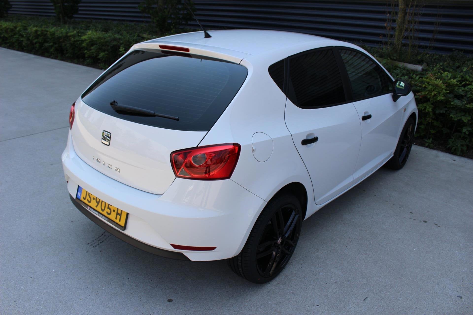 SEAT Ibiza 1.0 EcoTSI Reference Black Line, Voorwielaandrijving, Start-stop-systeem, Euro 6, 995 kg