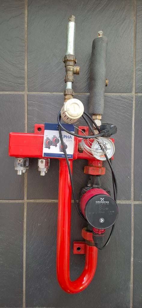 Vloerverwarming verdeelunit( in Ede), met zgan Grundfos pomp, Ophalen, Gebruikt, Hoog rendement (Hr), Overige typen