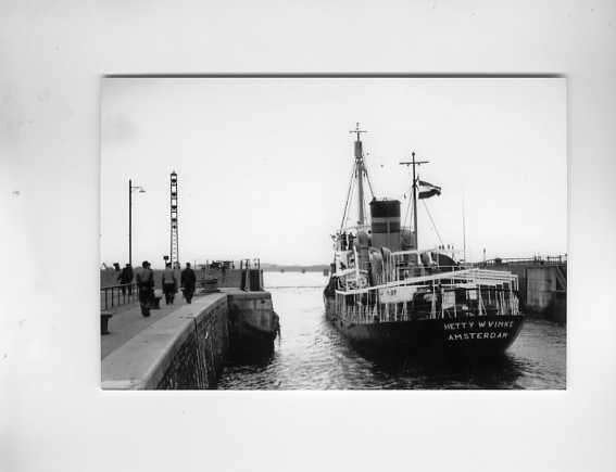 scheepvaart-foto-WALVISVAART/JAGER-visserij-AM-9-1940, Verzamelen, Scheepvaart, Ophalen of Verzenden, Zo goed als nieuw, Boek of Tijdschrift