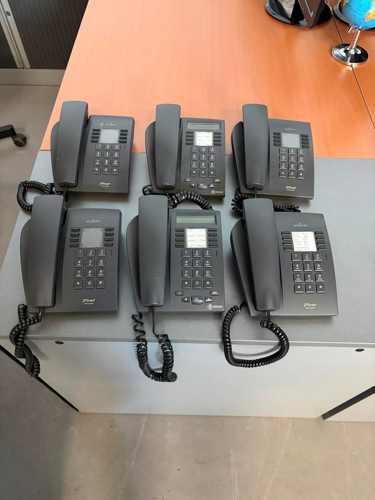 Alcatel 4004 Telefoon Antraciet, Ophalen, Gebruikt, 4 handsets of meer