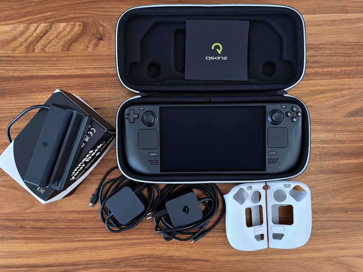 Foto 2 van Steam Deck OLED 512GB met officieel docking station
