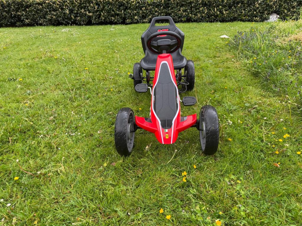 Ferrari skelter rood in nette staat, Niet ingevuld, Niet ingevuld, Zo goed als nieuw, Ferrari
