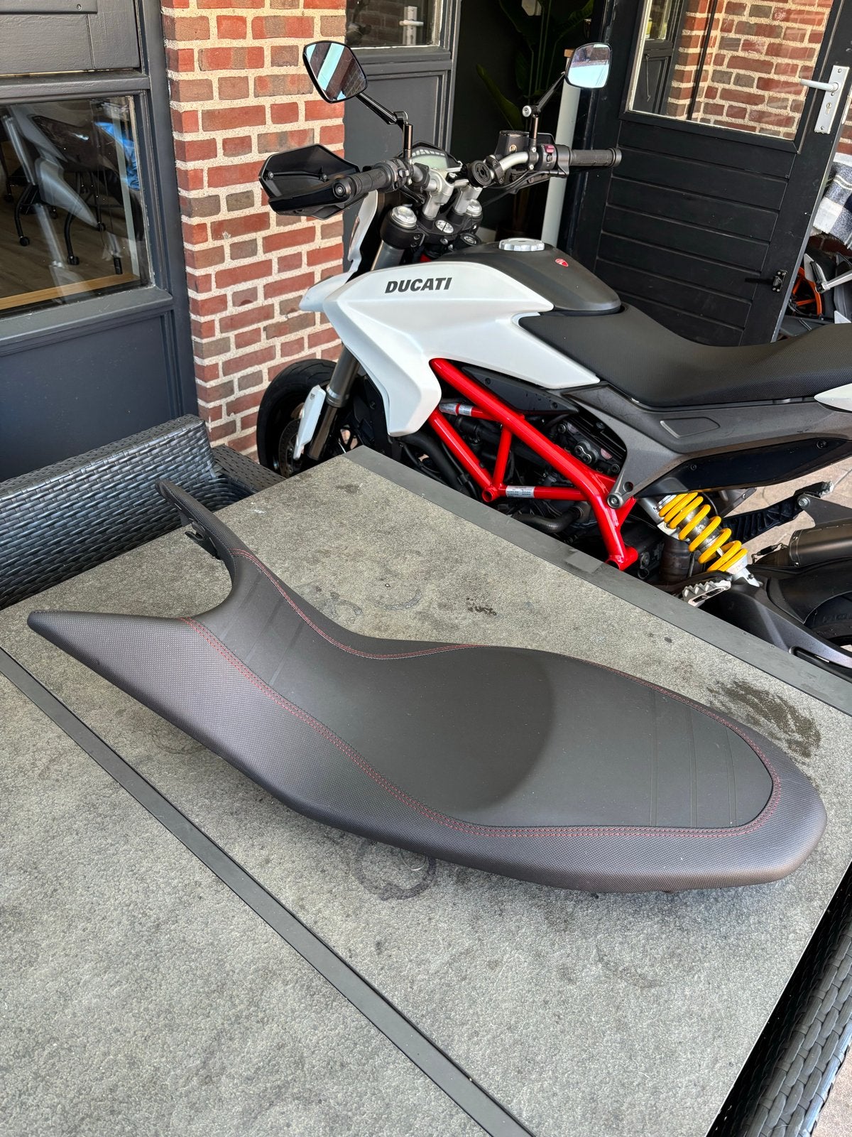 Ducati performance Hypermotard 939 Zadel, Motoren, Ophalen of Verzenden, Gebruikt
