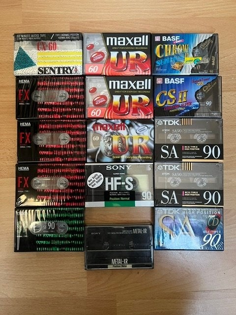 Veertien TDK, Maxell etc. cassettebandjes nog in seal, 2 t/m 25 bandjes, Overige genres, Ophalen of Verzenden, Nieuw in verpakking