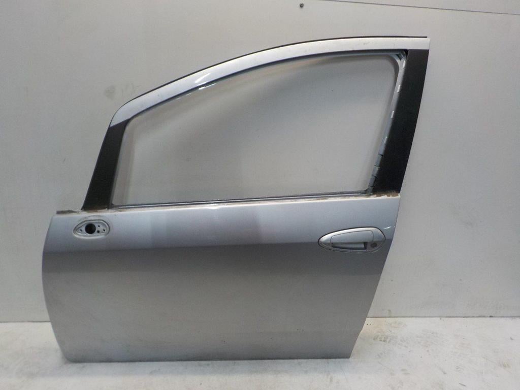 Portier links voor Fiat Punto, Onderdelen@venauto.nl, Van der Ven Autorecycling B.V., Gebruikt, Ettenseweg 76, 4706 PB Roosendaal, The Netherlands