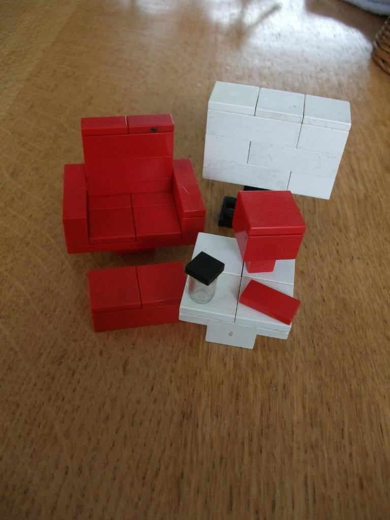 LEGO set 274 colour TV and chair, Gebruikt, Overige thema's, Lego, Compleet