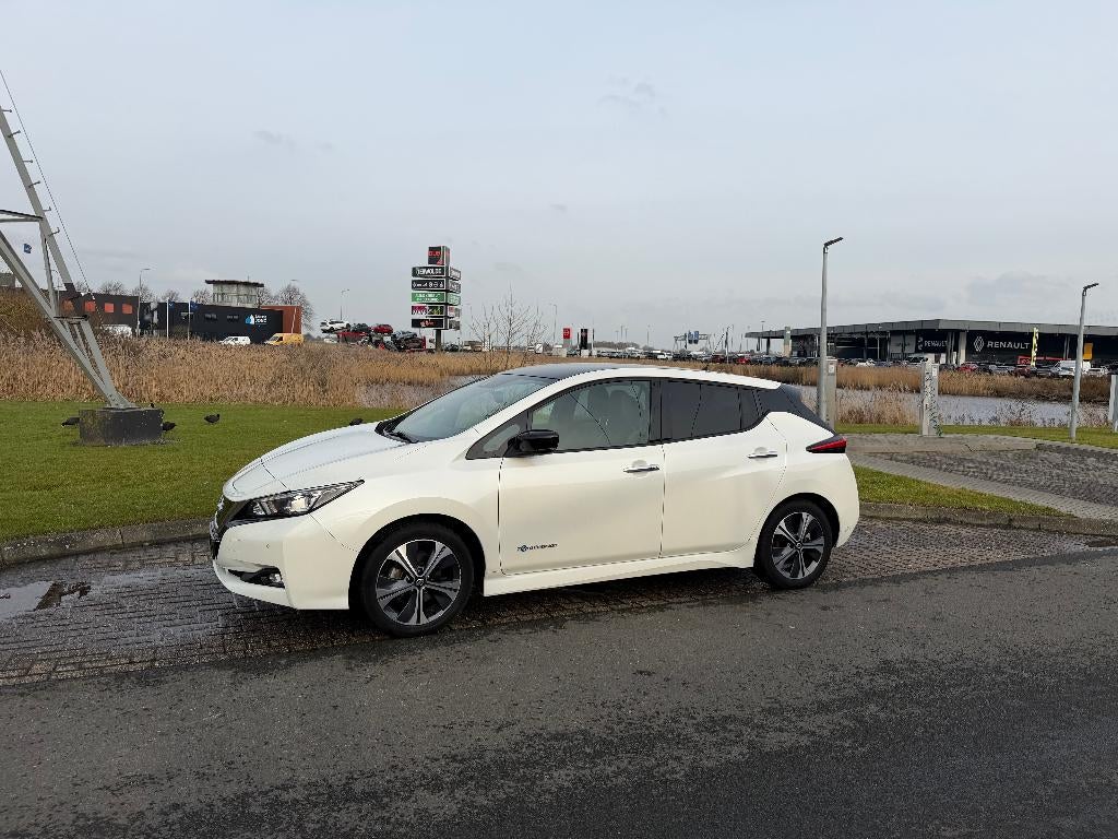Nissan Leaf Tekna 2019 40kWh Leer Navi Camera 82.000km, Zwart, Leder en Stof, Elektrisch, Particulier