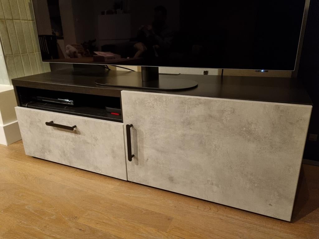 Besta tv meubel, Huis en Inrichting, Kasten | Televisiemeubels, Ophalen of Verzenden, Zo goed als nieuw, 25 tot 50 cm, Minder dan 100 cm