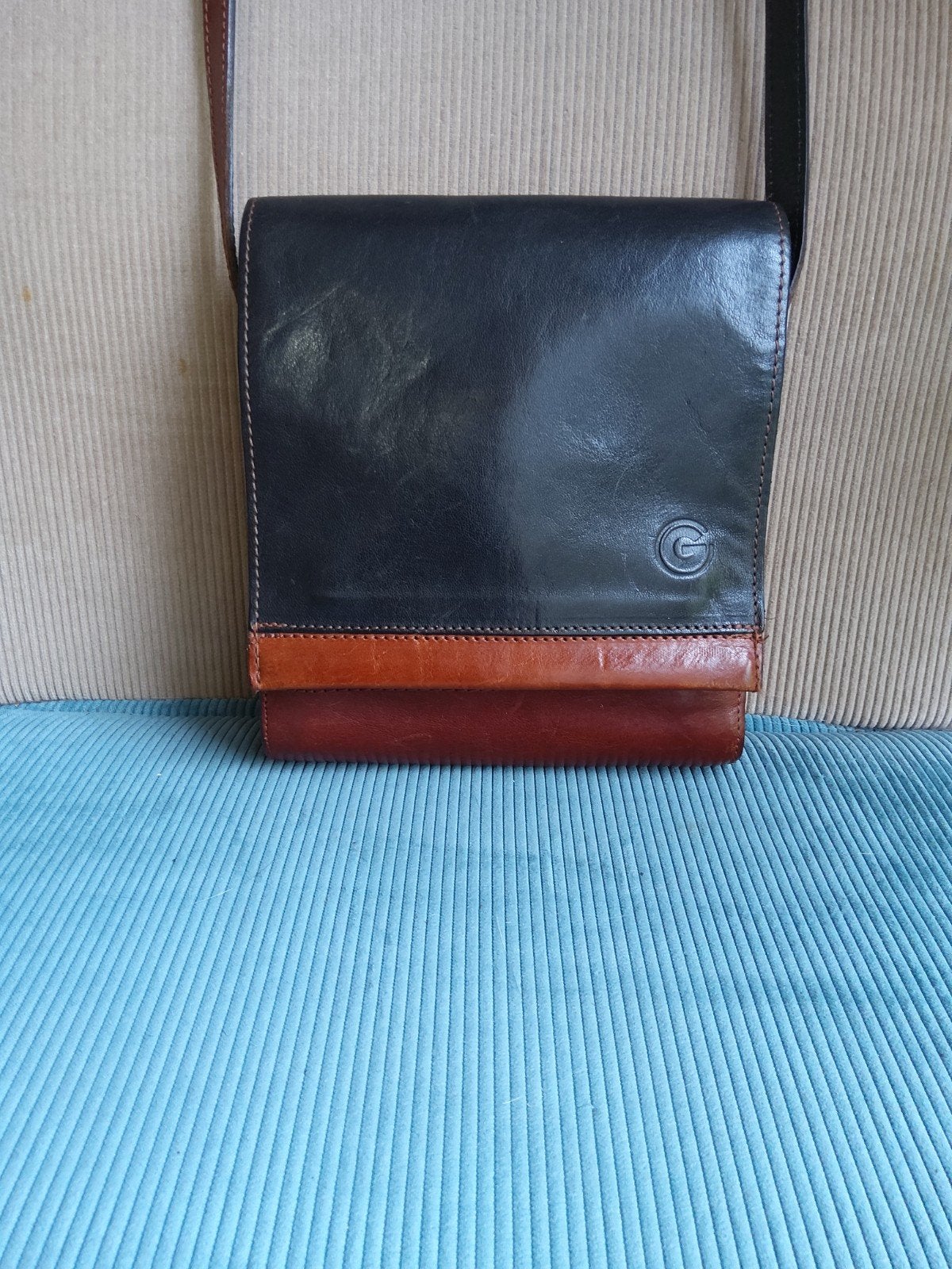 Vintage leren schoudertasje van Creation Gabrielle, Overige merken, Gebruikt, Zwart, Ophalen of Verzenden