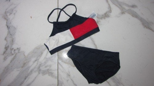 92 TOMMY HILFIGER bikini, Ophalen of Verzenden, Zo goed als nieuw, Meisje, Sport- of Zwemkleding