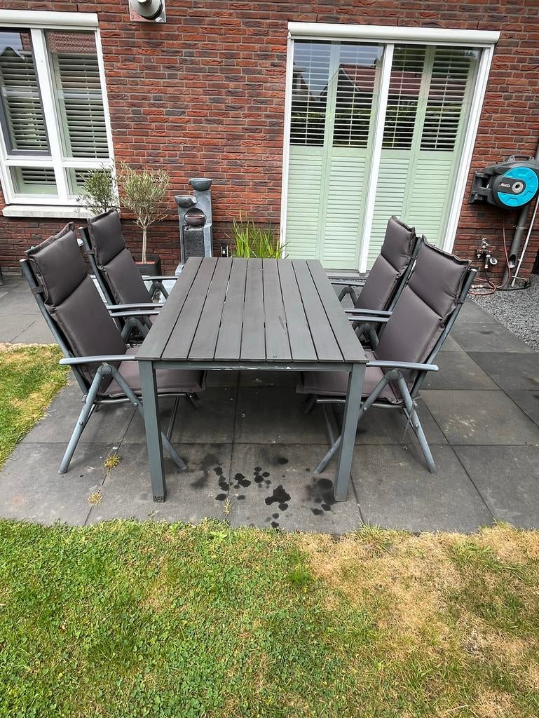Livarno Home Tuinset - Verstelbare Stoelen & Kussens, Ophalen, 4 zitplaatsen, Gebruikt, Eettafel