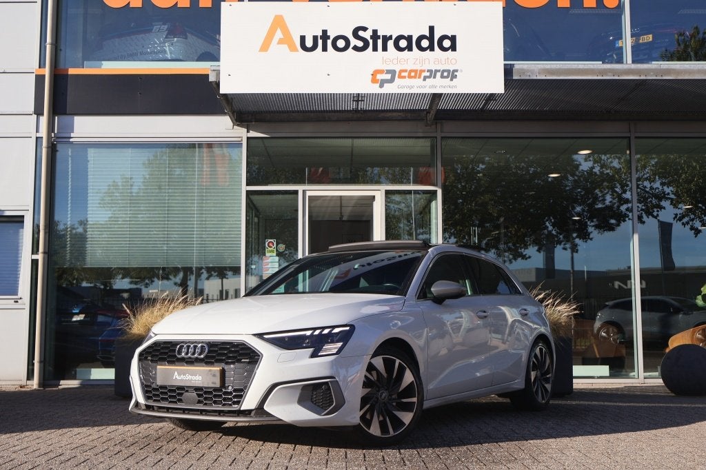 Audi A3 Sportback 35 TFSI 150pk MHEV S-tronic Edition One, Auto's, Keurmerk '100% Onderhouden', Dealer onderhouden, Verwarmde buitenspiegels