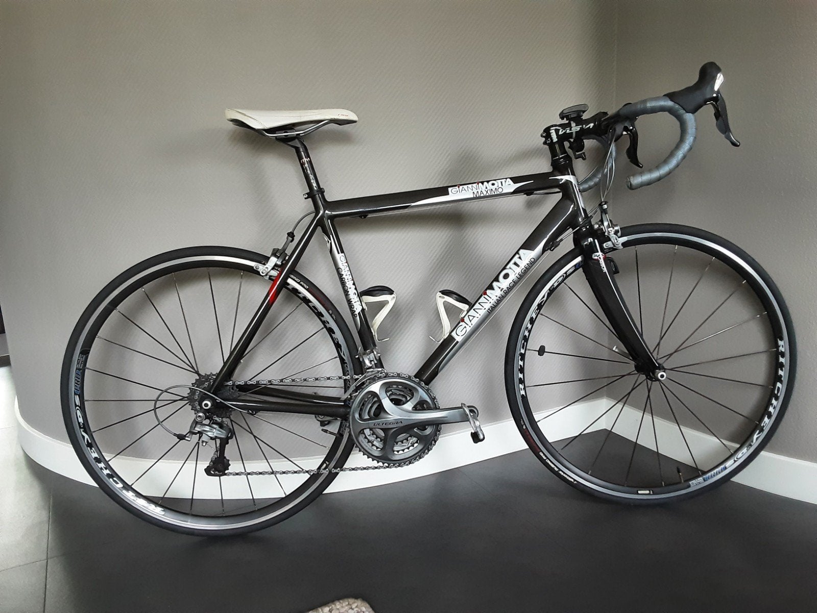 Gianni Motta Maximo, Fietsen en Brommers, Ophalen