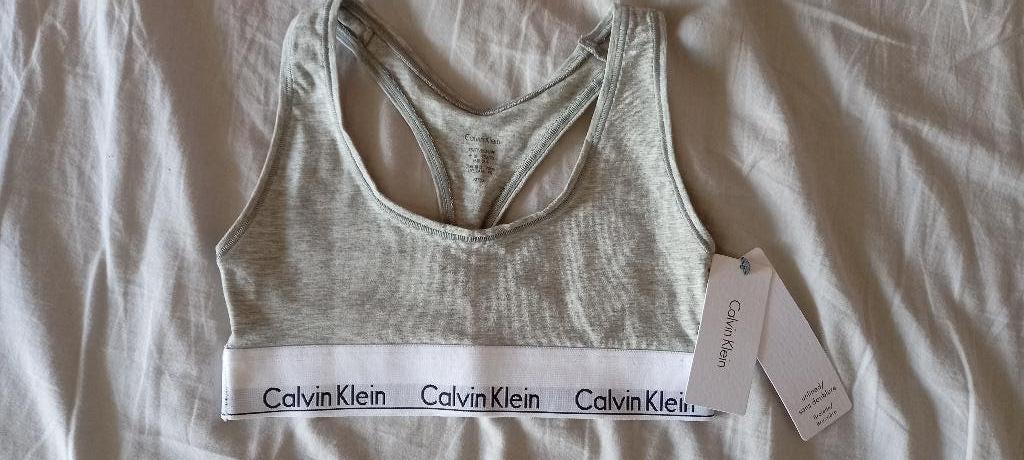 NIE£UW grijze bralette unlined Calvin Klein maat XS, Kleding | Dames, Ondergoed en Lingerie, Calvin Klein, Ophalen of Verzenden