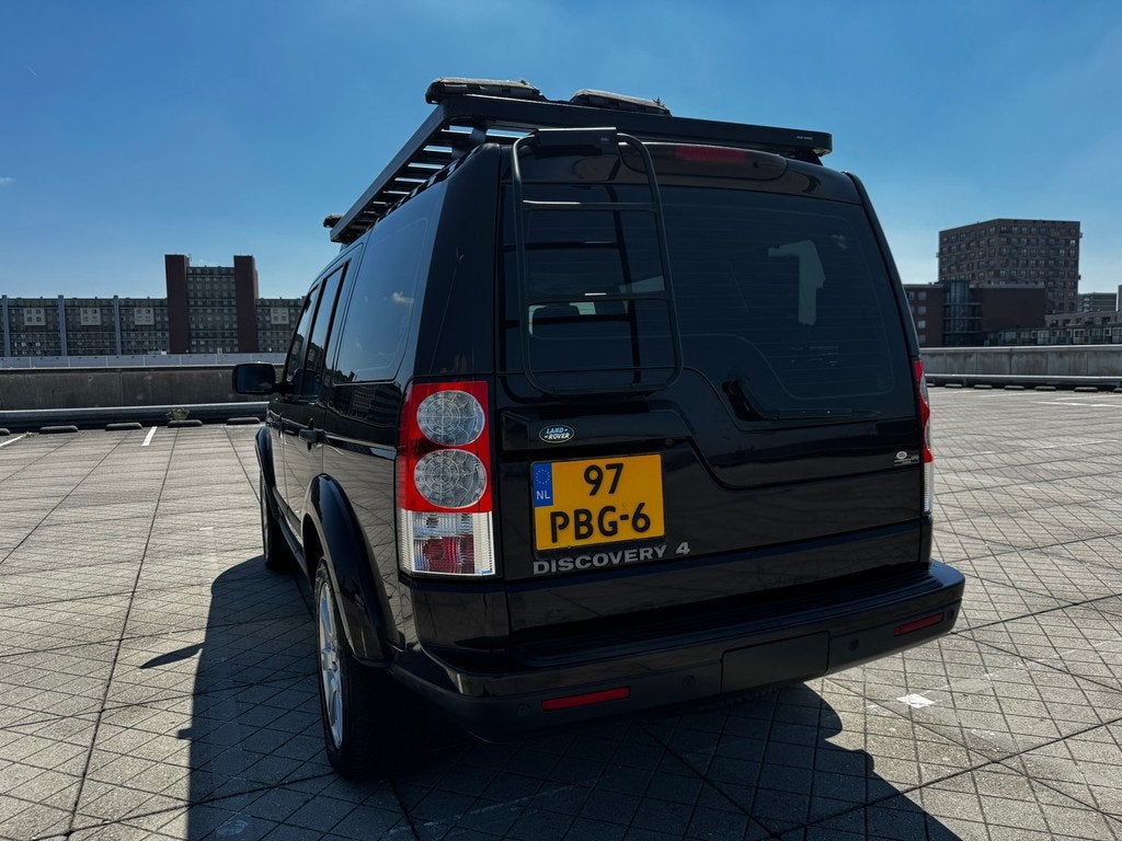 Land Rover Discovery 3.0 SDV6 HSE 7P PANO LEER FRONT RUNNER, Auto's, Land Rover, Automaat, Euro 5, 313 €/maand, Gebruikt