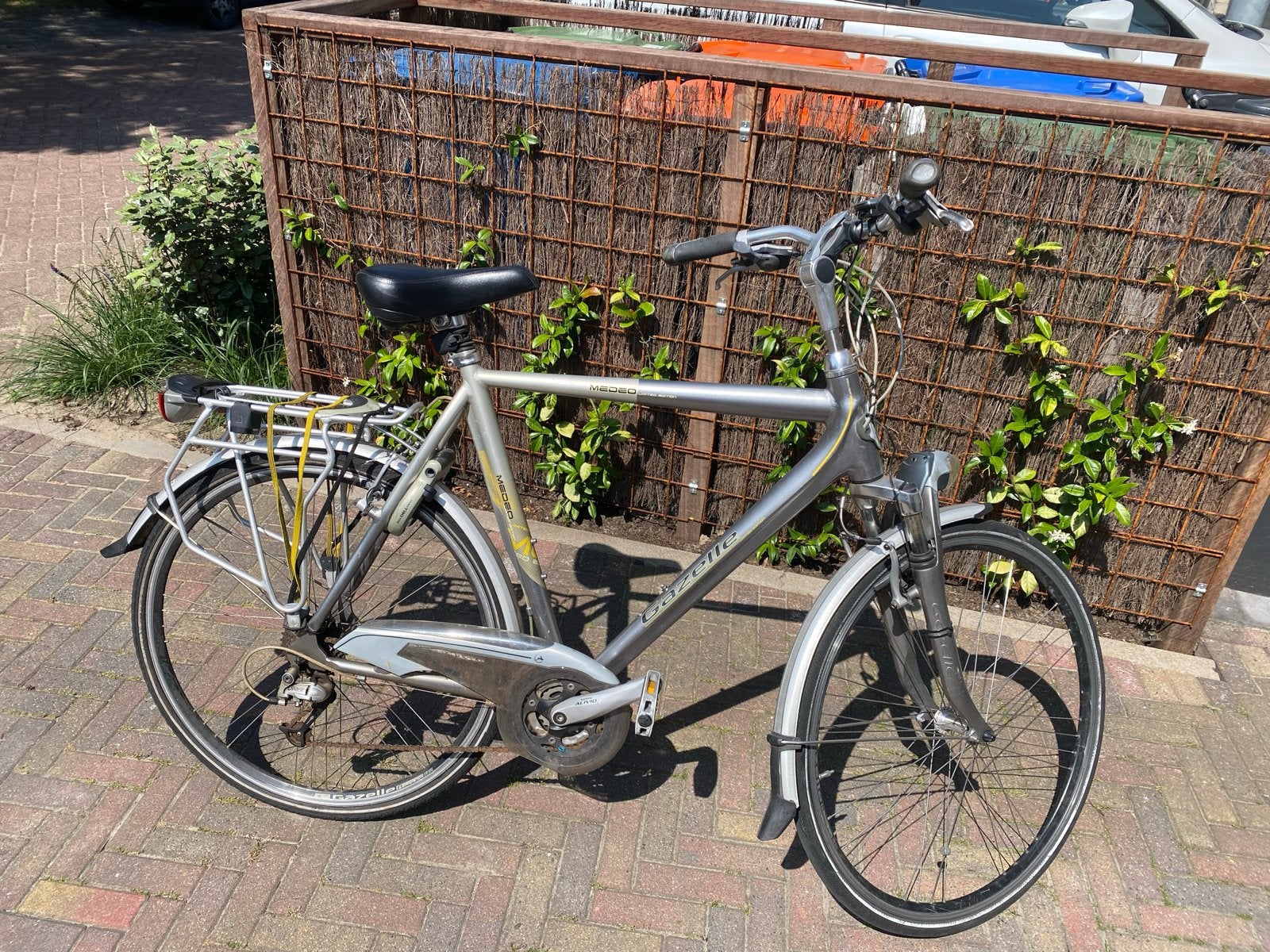 Opknapfiets Gazelle - Voorlamp en achterrem defect, Ophalen, Velgrem, Gazelle, 53 tot 56 cm