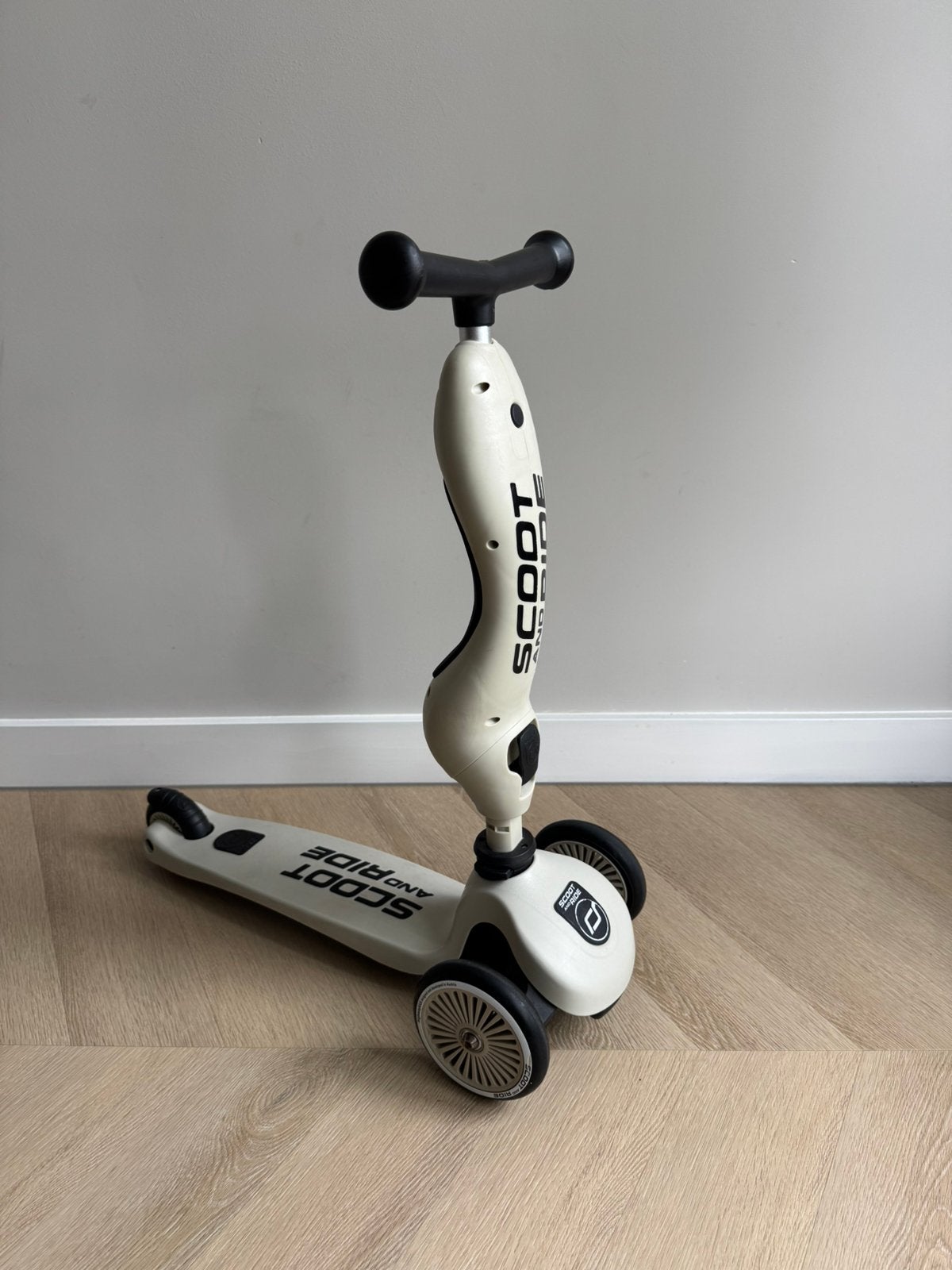 Scoot and ride grijs step loopfiets, Ophalen of Verzenden, Zo goed als nieuw, Gewone step