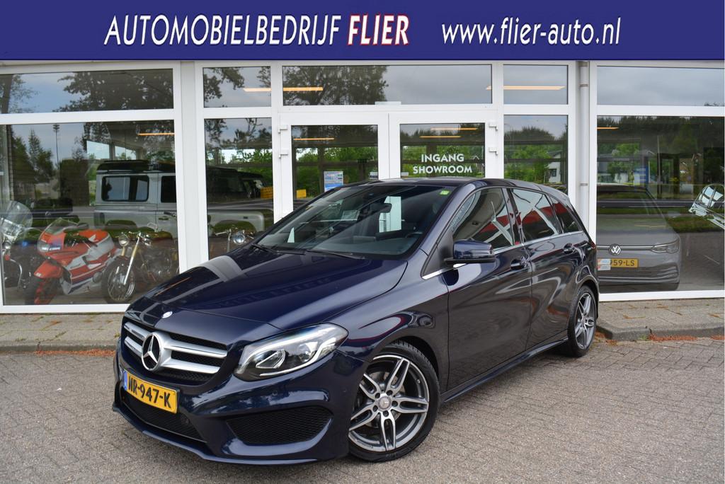 Mercedes-Benz B-Klasse 180 Business Solution AMG | Afn. Trek, Auto's, Mercedes-Benz, 1325 kg, Gebruikt, 4 cilinders, Blauw