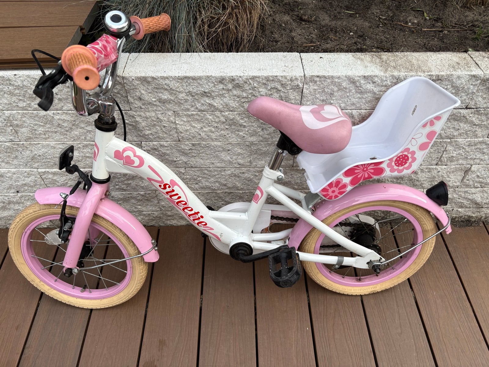 Roze kinderfiets 'Sweetie' met poppenzitje, Ophalen, Gebruikt, Velgrem, Minder dan 16 inch
