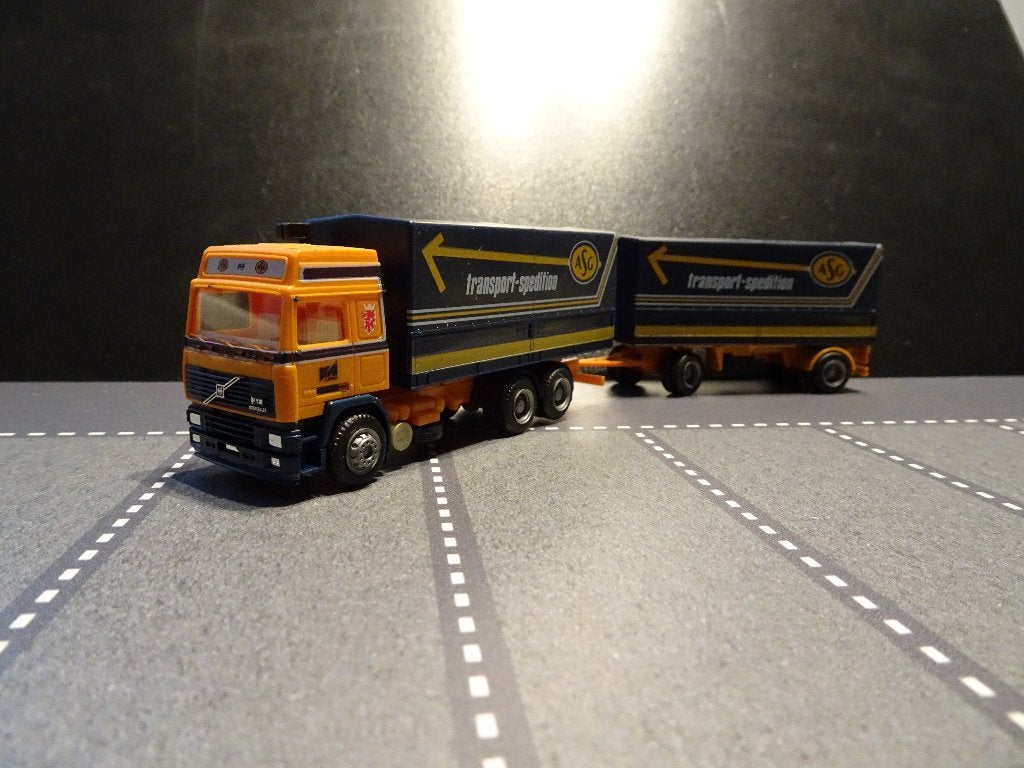 792 albedo herpa volvo f12 asg zweden combi 1:87 truck trein, Ophalen of Verzenden, Zo goed als nieuw, Bus of Vrachtwagen, Herpa