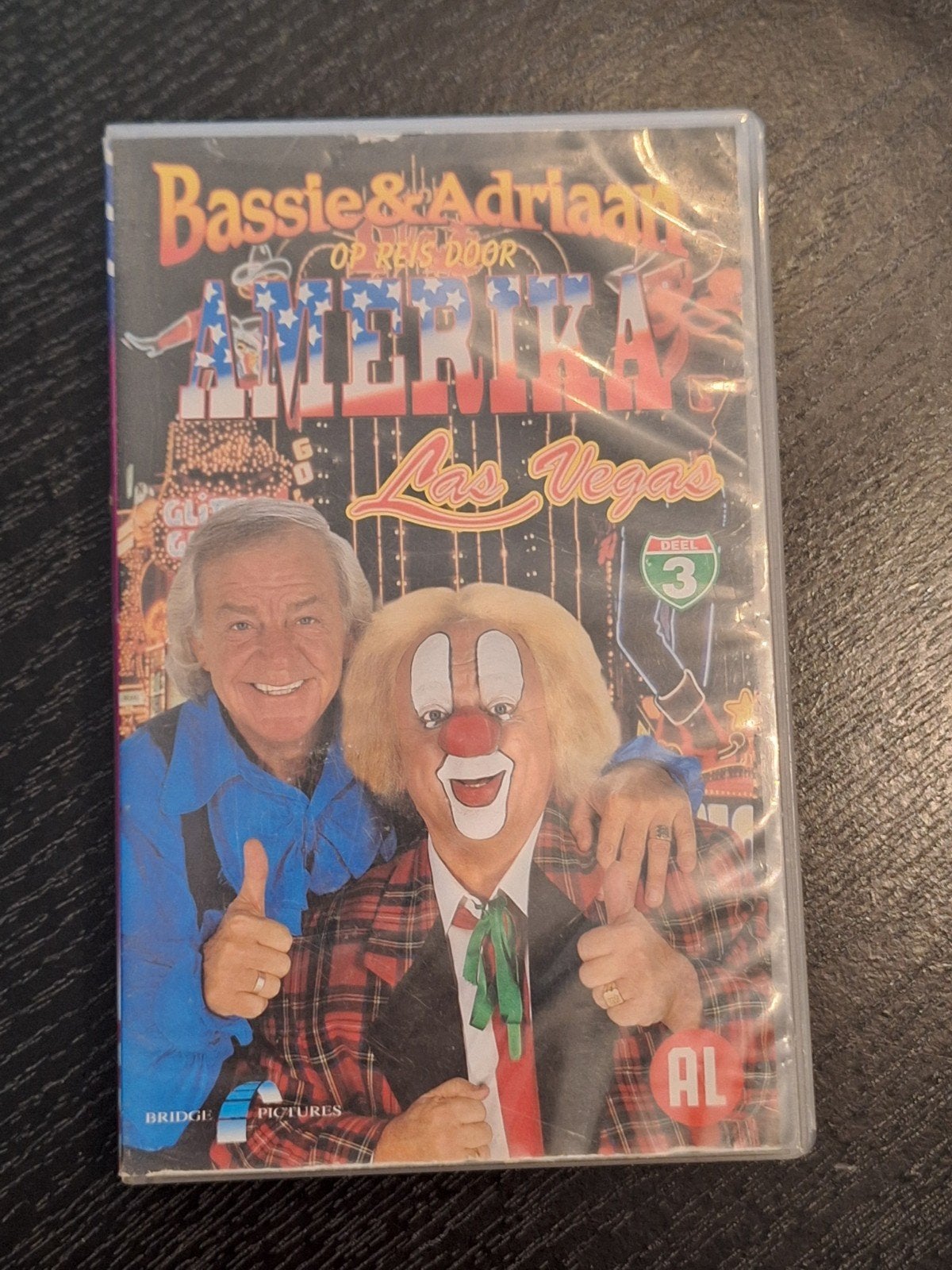 Bassie & Adriaan: Op Reis Door Amerika (Las Vegas) VHS, Alle leeftijden, Ophalen of Verzenden, Nieuw in verpakking, Actie en Avontuur