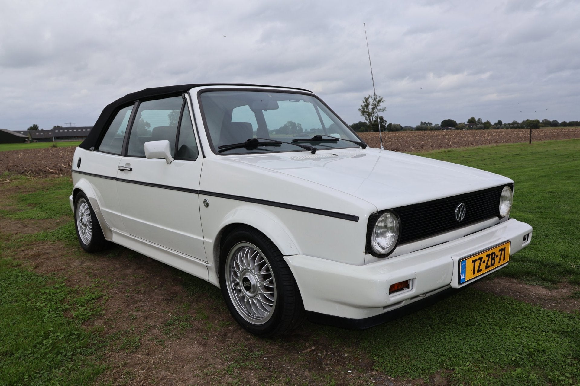 Volkswagen Golf Cabriolet 1.8|APK-Nieuw|Leuke auto!, Voorwielaandrijving, Stof, Gebruikt, Zwart