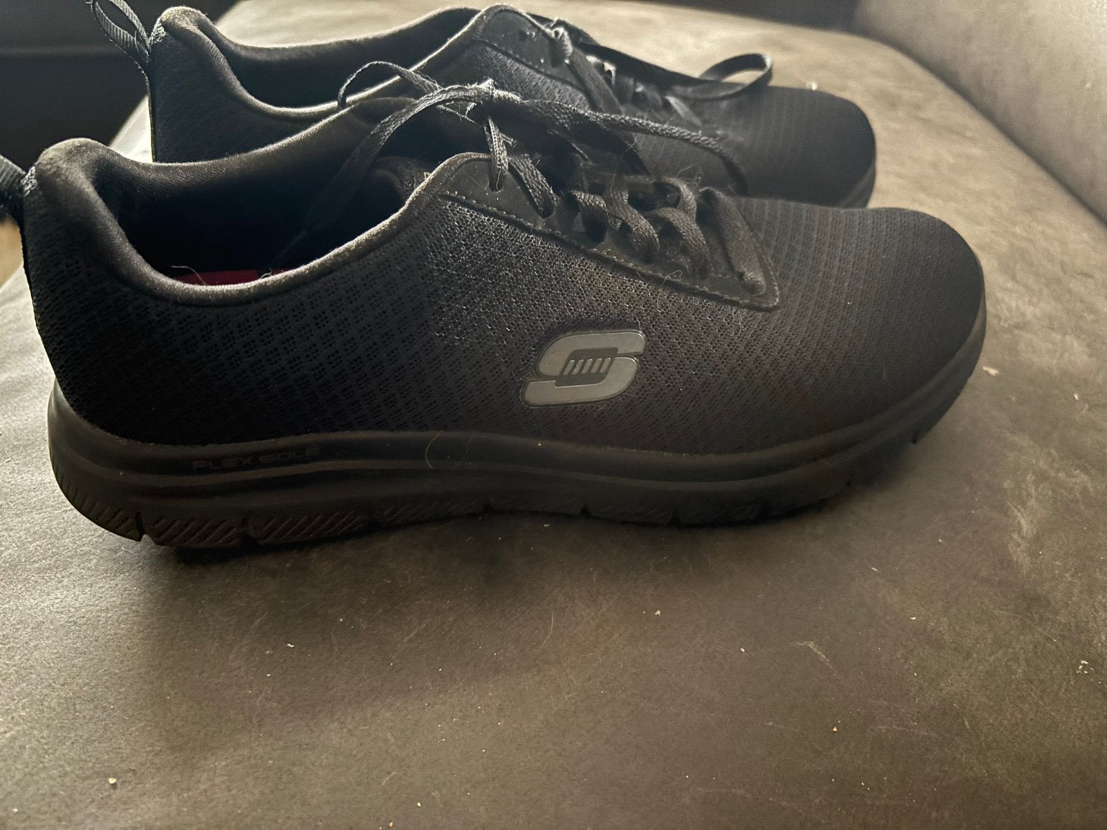 Skechers Relaxed Fit maat 42, Ophalen of Verzenden, Zo goed als nieuw, Zwart