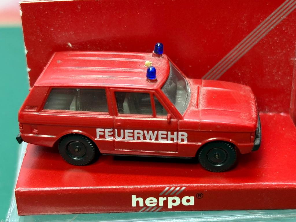 Herpa Range Rover brandweer IMG7144/5, Ophalen of Verzenden, Zo goed als nieuw, Auto, Herpa