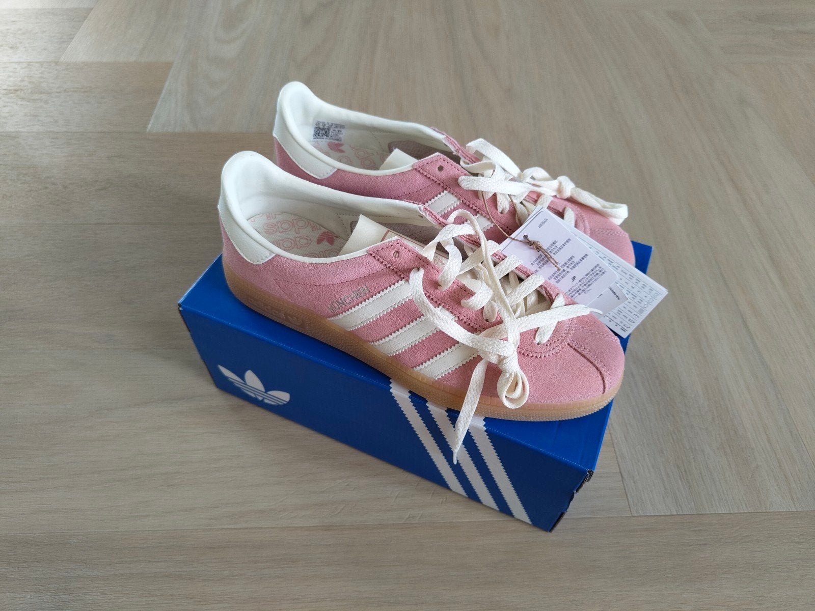 Adidas Muenchen Wmns Wonder Mauve | Maat 39⅓, Adidas, Nieuw, Ophalen of Verzenden, Sneakers of Gympen
