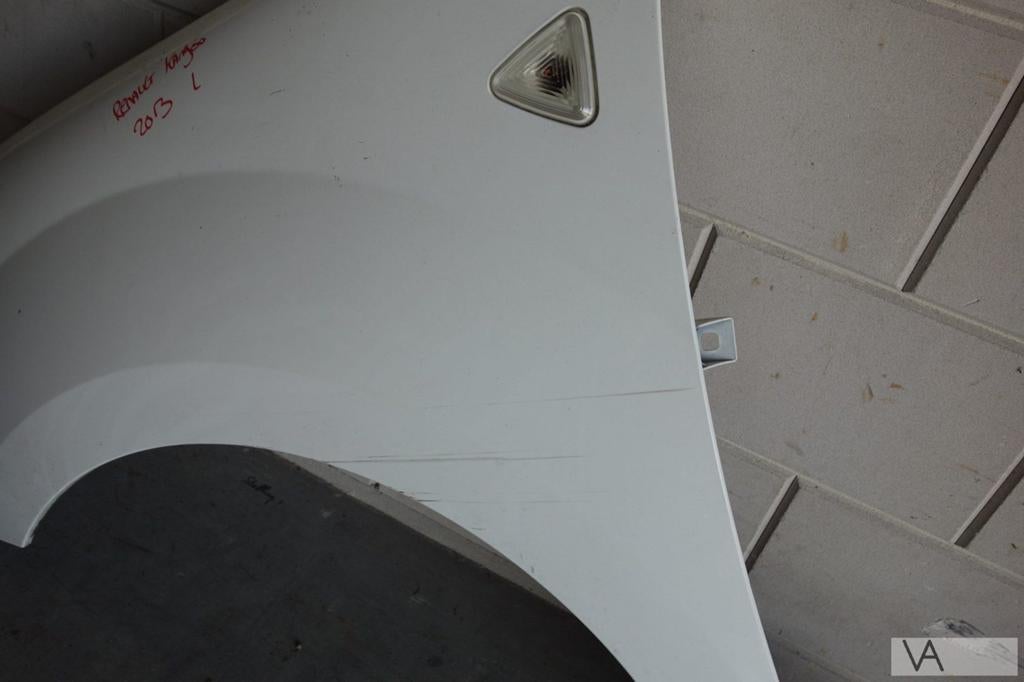 Voorscherm spatbord wit Renault Kangoo 2008 - 2013 €50, Gebruikt, -, Renault, -