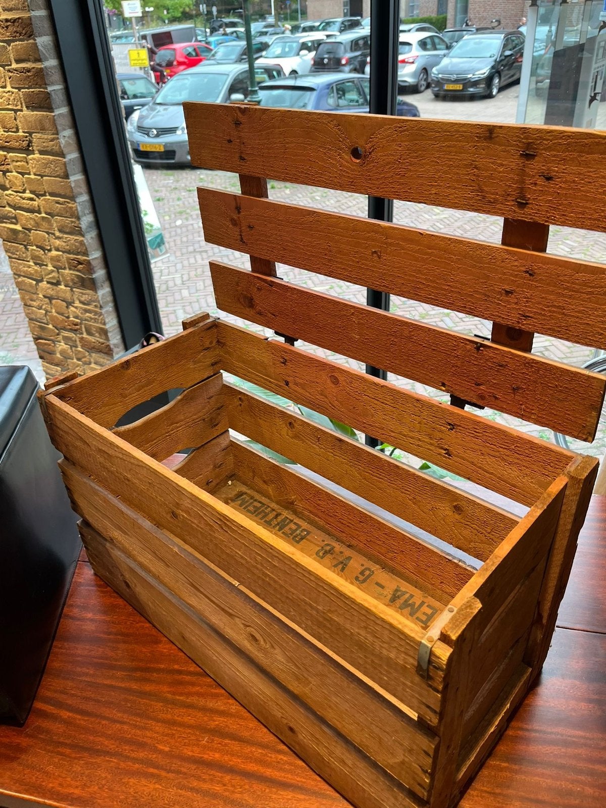 Vintage houten kist met inklapbare rugleuning, Ophalen