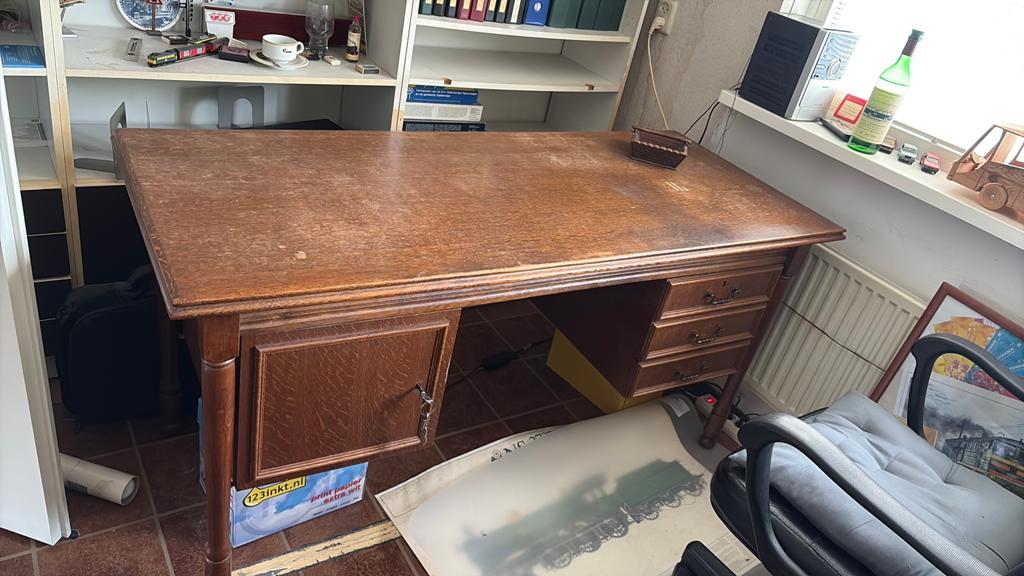 Vintage houten bureau met lades en opbergruimte, Ophalen, Gebruikt, Secretaire, Overige merken