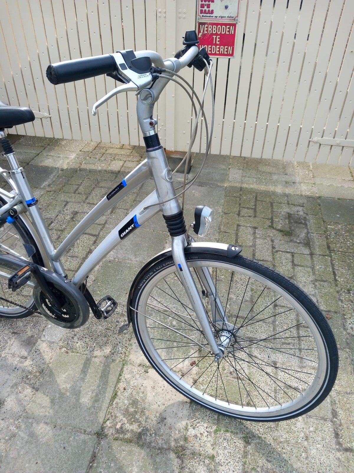 Giant Cosmo Dames Trekkingfiets., Ophalen, 28 inch, Giant, Meer dan 20 versnellingen