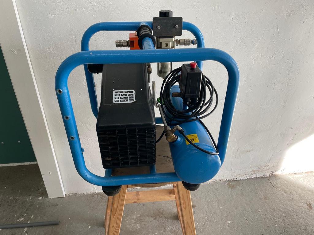 GrassAir CWC Compressor, Doe-het-zelf en Verbouw, Compressors, Ophalen, Gebruikt, 6 tot 10 bar, Minder dan 200 liter/min